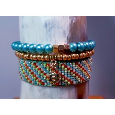 miyuki set in goud met zacht turquoiseblauw miyuki set in goud met zacht turquoiseblauw